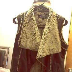 Leather fur vest/ brand: Los Angeles